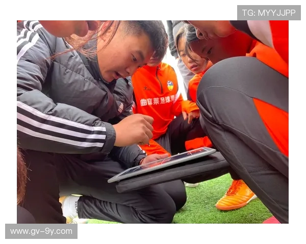 聚焦济南泉城联合足球盛事呈现城市激情与体育魅力交汇绽放光彩秀